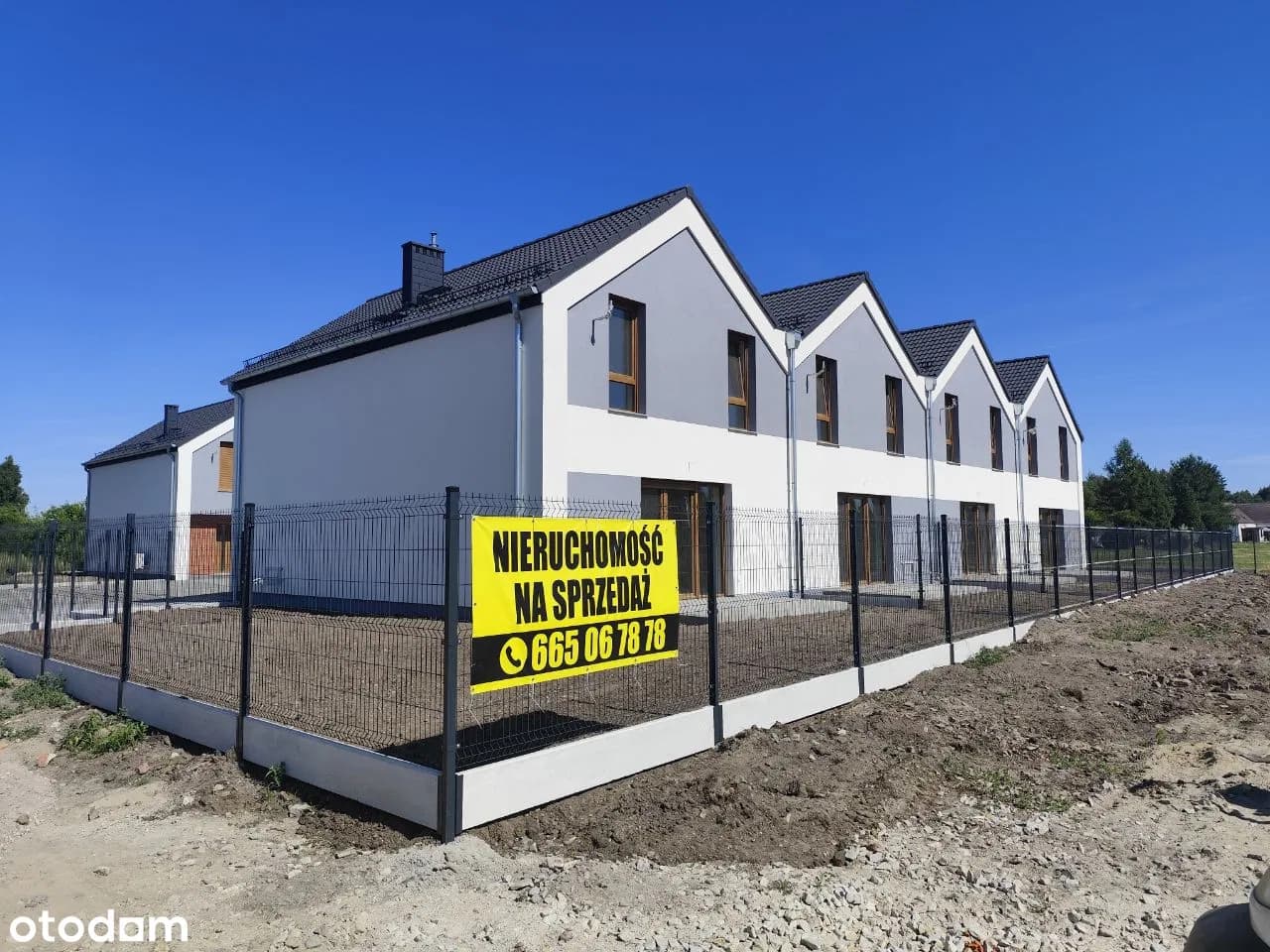 Nowe domy w Dobrzeniu Wielkim od ręki etap 2